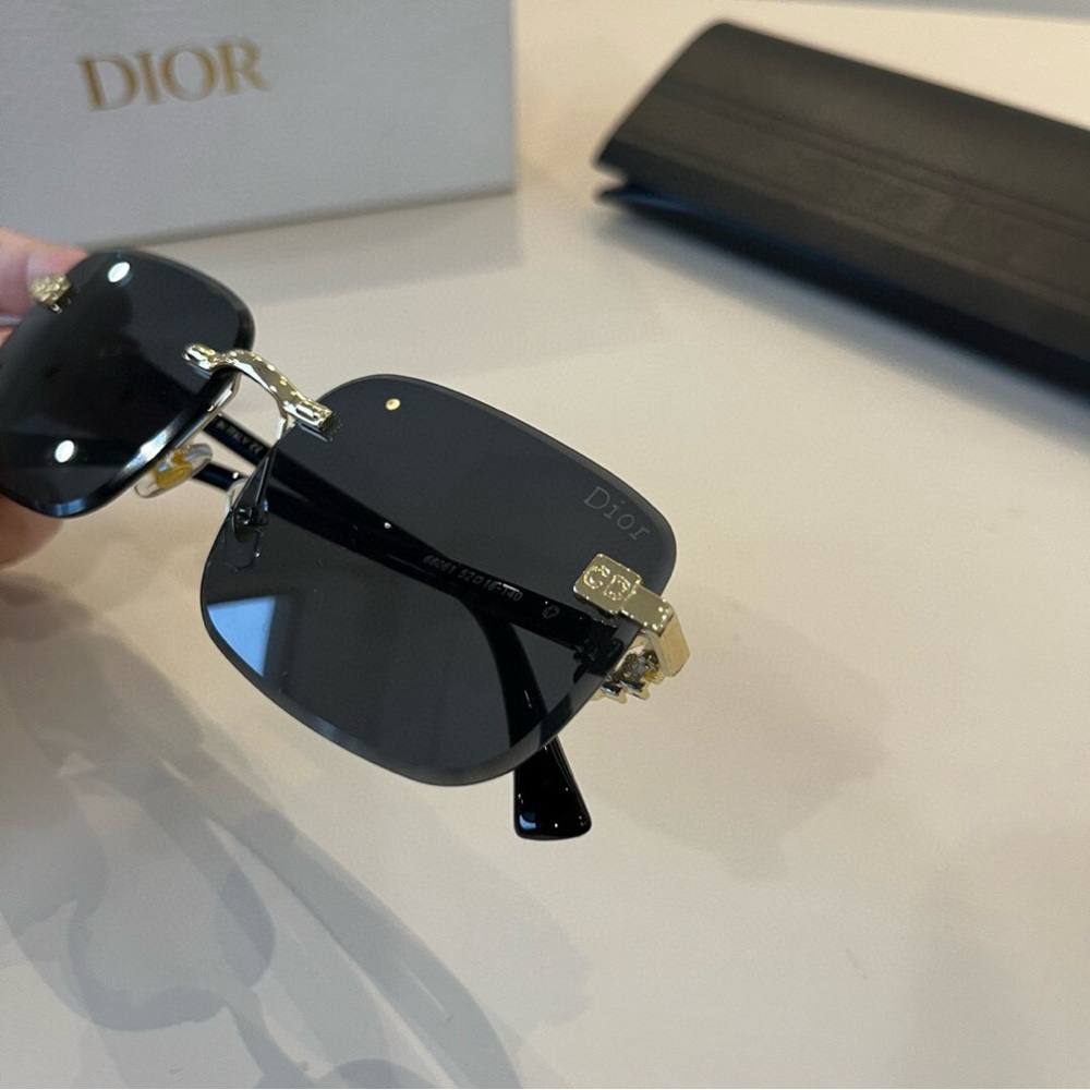 Dior Black Rectangular Sunglasses with Polished Finish - Picture 9 of 10